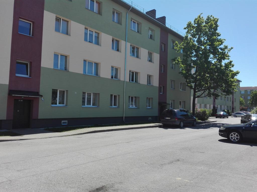 City Centre Apartaments Ventspils Bagian luar foto